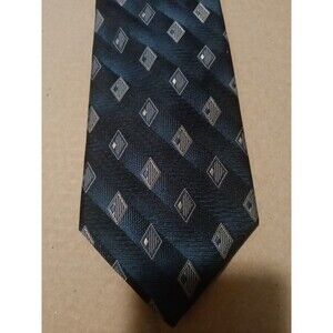 PRAVATA 100% Silk Handmade Tie Necktie Mens Blue Geometric Diamond $35 Tag On It